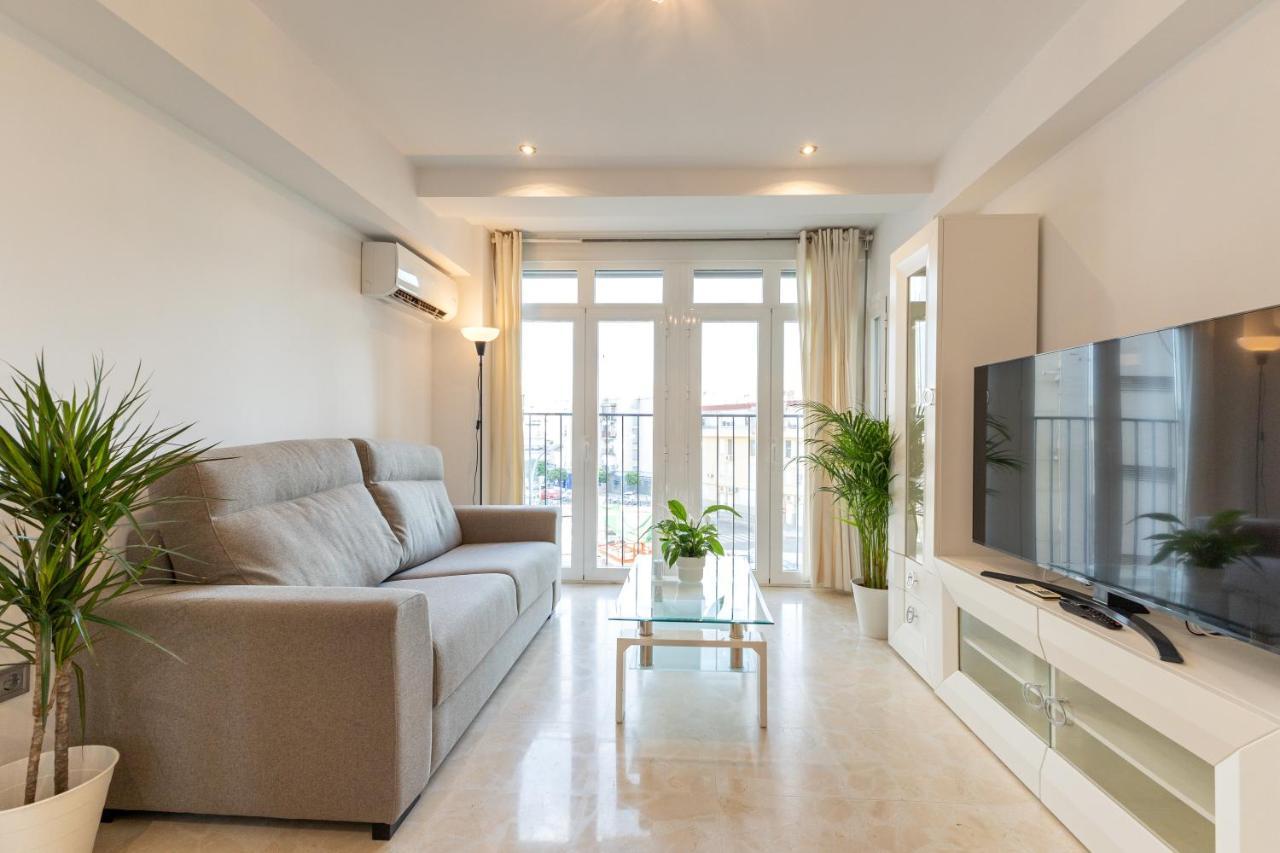 Charming 3 Bedroom Apartment At Triana Center By Oui إشبيلية المظهر الخارجي الصورة