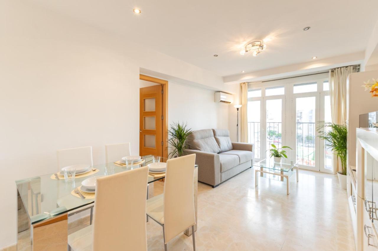 Charming 3 Bedroom Apartment At Triana Center By Oui إشبيلية المظهر الخارجي الصورة