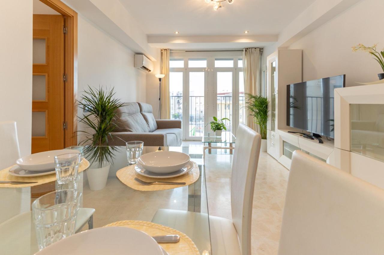 Charming 3 Bedroom Apartment At Triana Center By Oui إشبيلية المظهر الخارجي الصورة