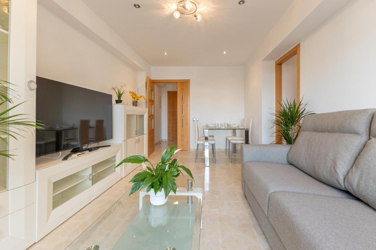 Charming 3 Bedroom Apartment At Triana Center By Oui إشبيلية المظهر الخارجي الصورة
