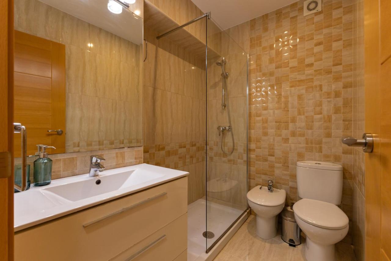 Charming 3 Bedroom Apartment At Triana Center By Oui إشبيلية المظهر الخارجي الصورة