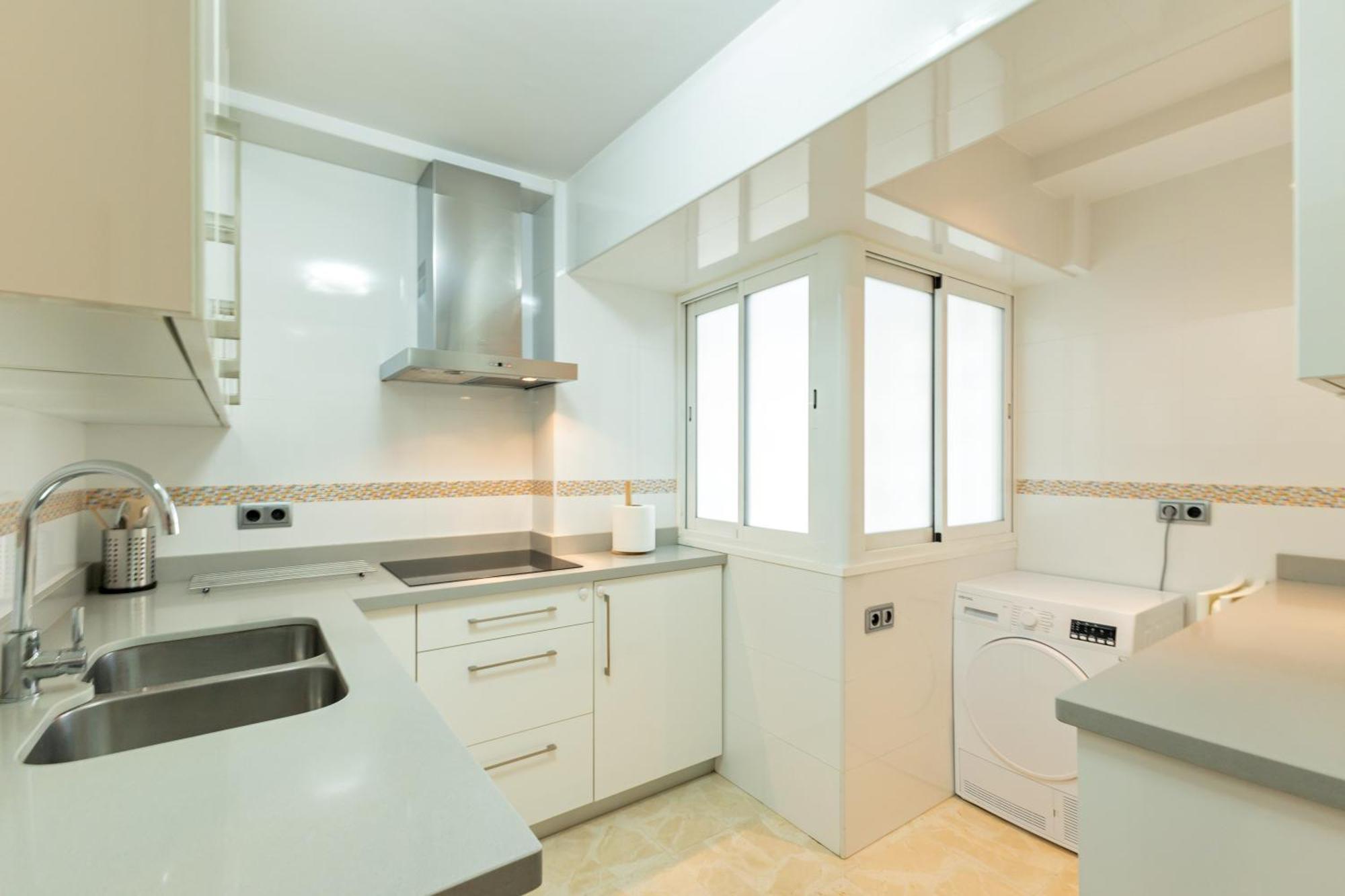 Charming 3 Bedroom Apartment At Triana Center By Oui إشبيلية المظهر الخارجي الصورة