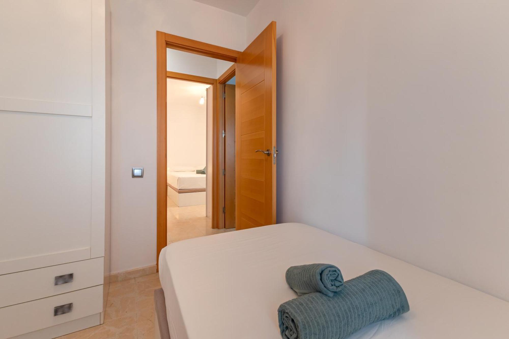 Charming 3 Bedroom Apartment At Triana Center By Oui إشبيلية المظهر الخارجي الصورة